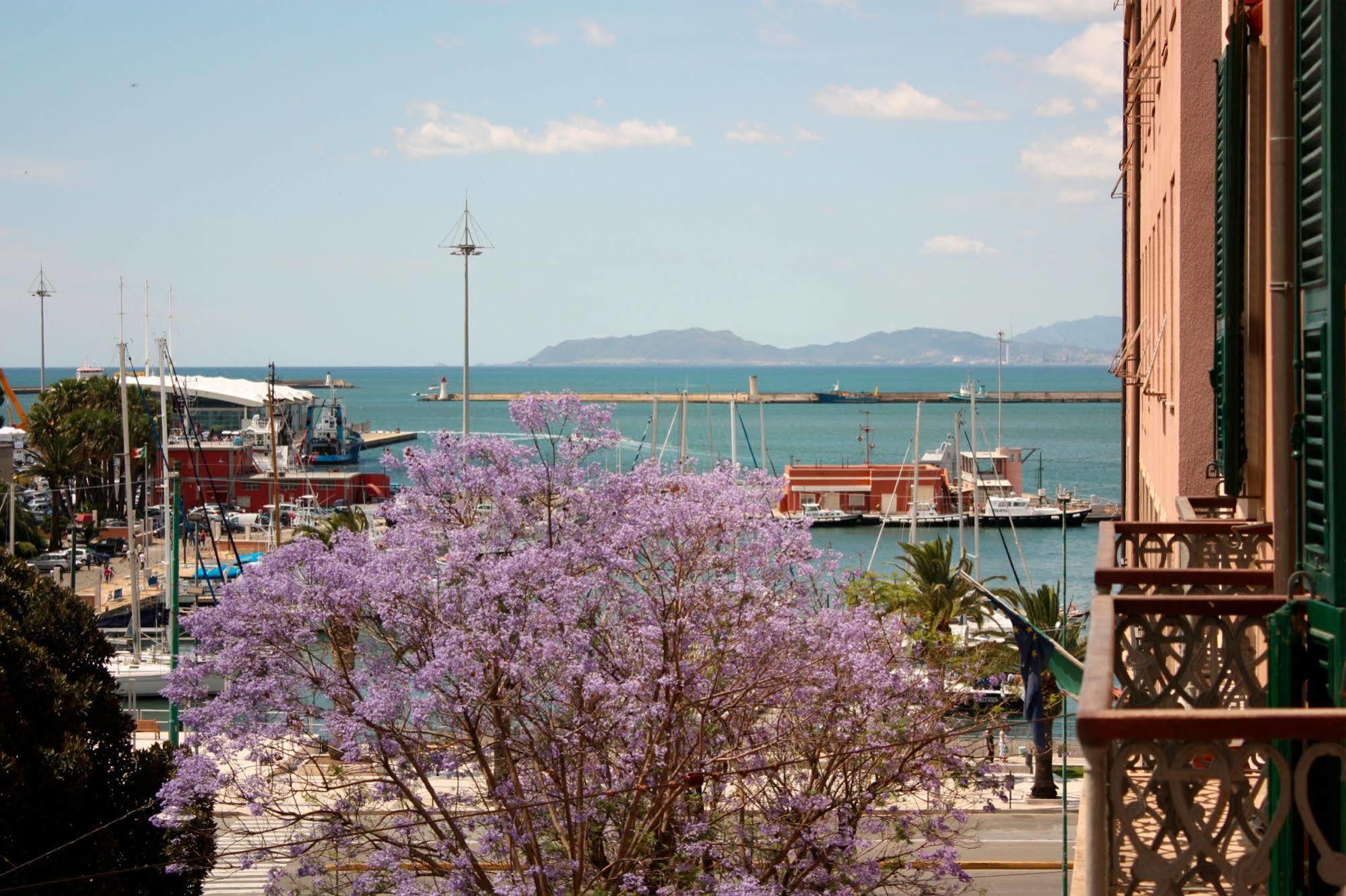 Hotel Ca' Del Sol Cagliari Exterior foto